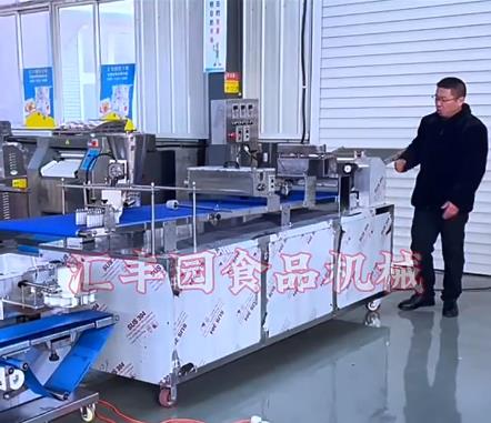源于手工  精于科技  仿手工燒餅機(jī)  餡餅機(jī)  包子機(jī)  白吉饃機(jī)